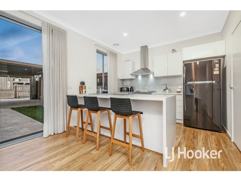 95 Lynbrook Boulevard, Lynbrook VIC 3975