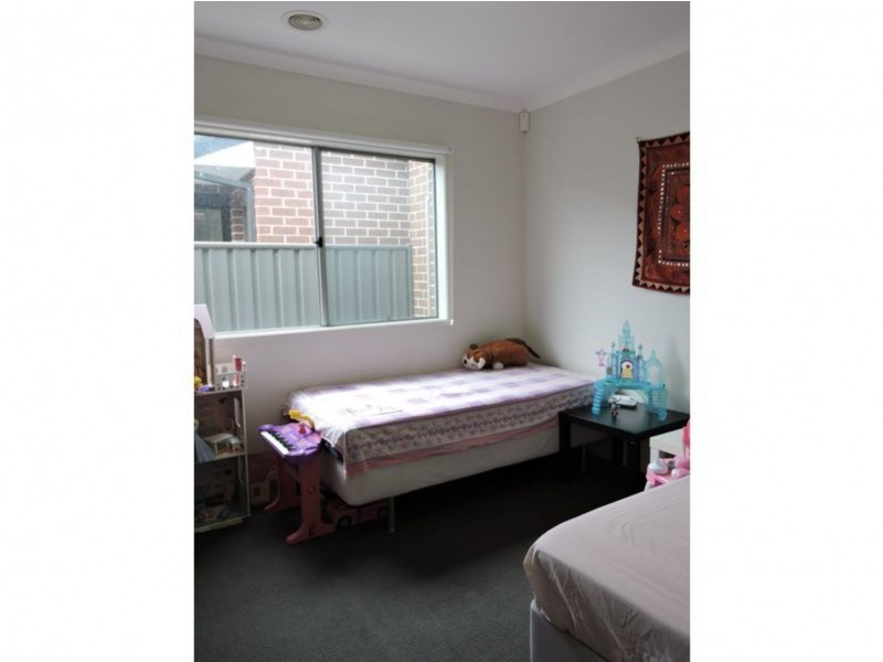 128 Alisma Boulevard, Cranbourne North VIC 3977