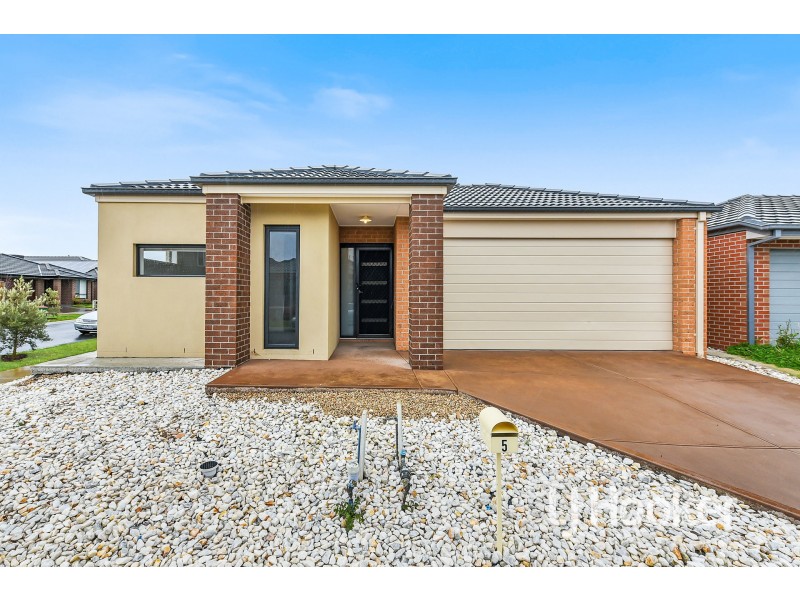 5 Tania Way, Officer VIC 3809