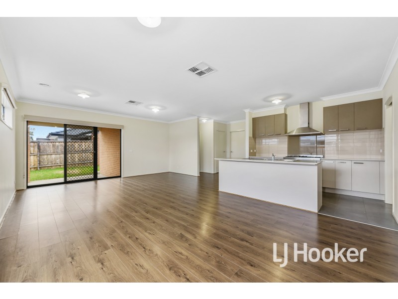 5 Tania Way, Officer VIC 3809