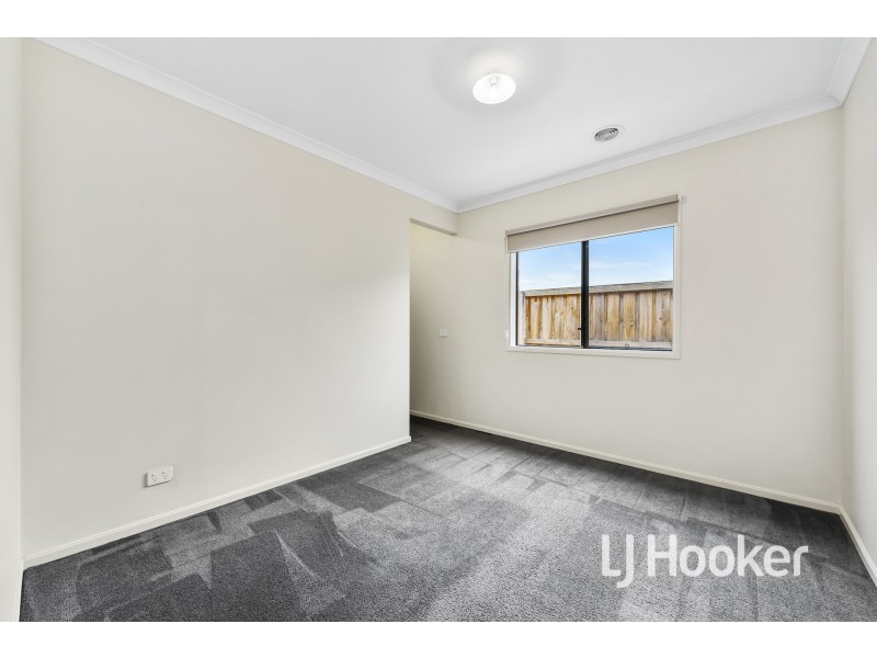 5 Tania Way, Officer VIC 3809