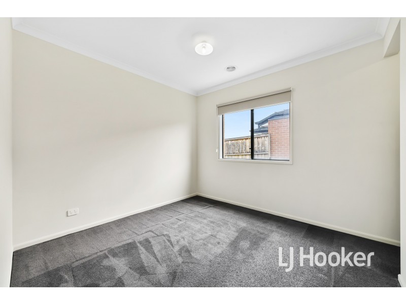 5 Tania Way, Officer VIC 3809