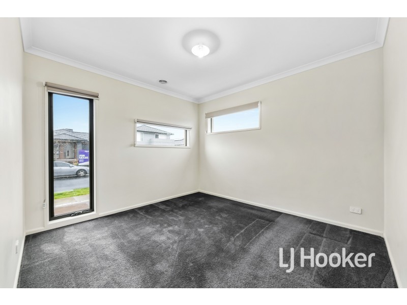 5 Tania Way, Officer VIC 3809