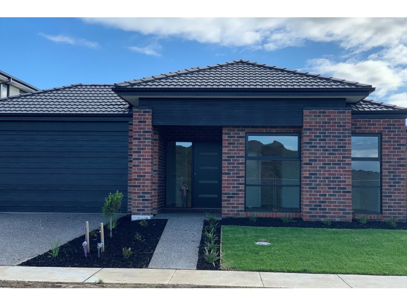 Lot 348 Camaro Drive, Cranbourne East VIC 3977