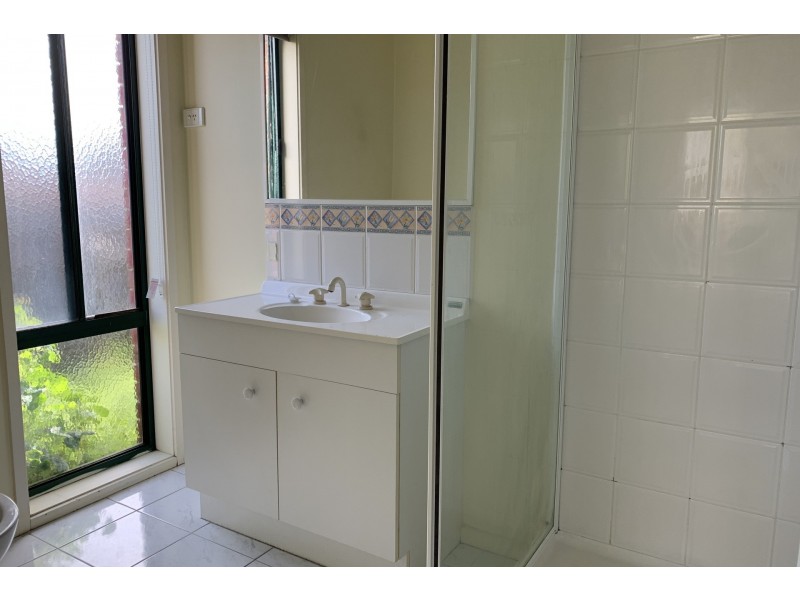 12 Greenlea Grove, Hampton Park VIC 3976