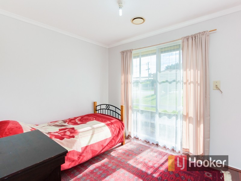 16 Warana Drive, Hampton Park VIC 3976