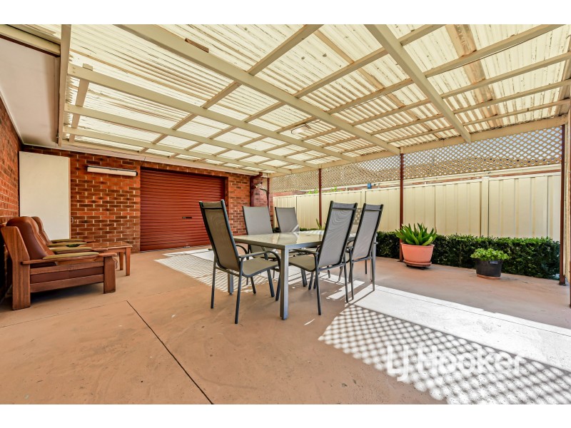 6 Donegal Way, Hampton Park VIC 3976