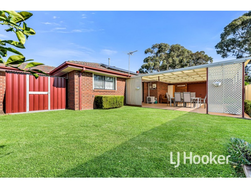 6 Donegal Way, Hampton Park VIC 3976