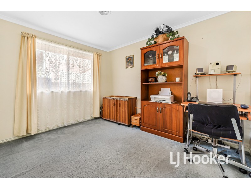 6 Donegal Way, Hampton Park VIC 3976