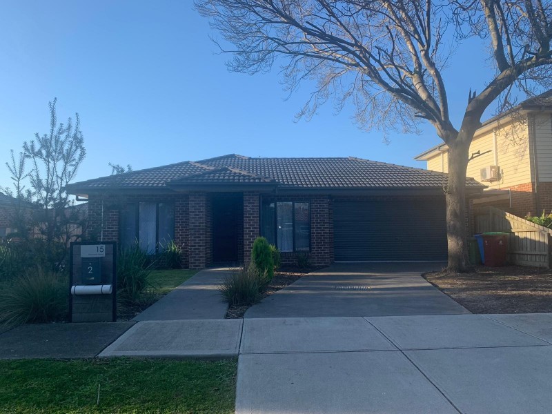2/15 Elizabeth Street, Cranbourne North VIC 3977