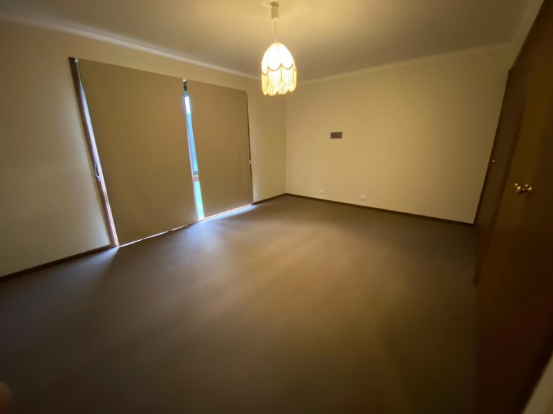 13 Garden Street, Cranbourne East VIC 3977