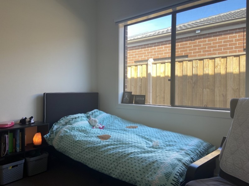 15 Orpington Drive, Clyde North VIC 3978