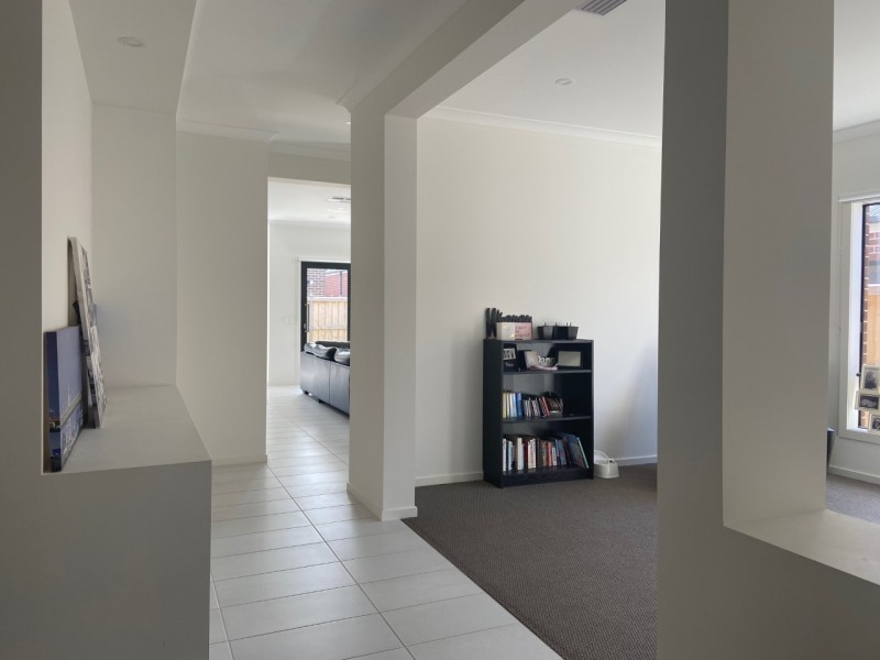 15 Orpington Drive, Clyde North VIC 3978