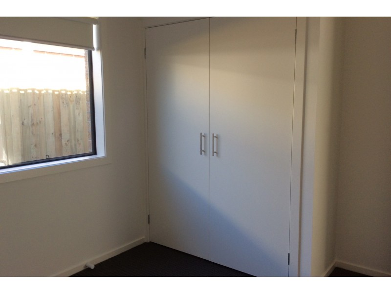 33 Laurel Crescent, Carrum Downs VIC 3201