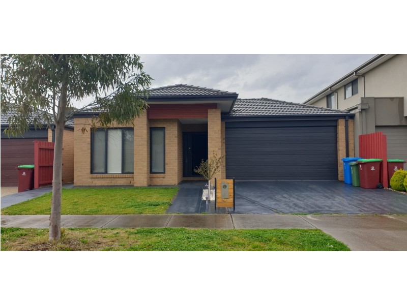 57 Fiorelli Boulevard, Cranbourne East VIC 3977