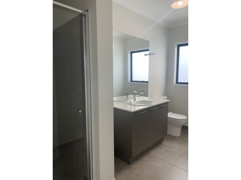 4 Abacot Street, Clyde North VIC 3978