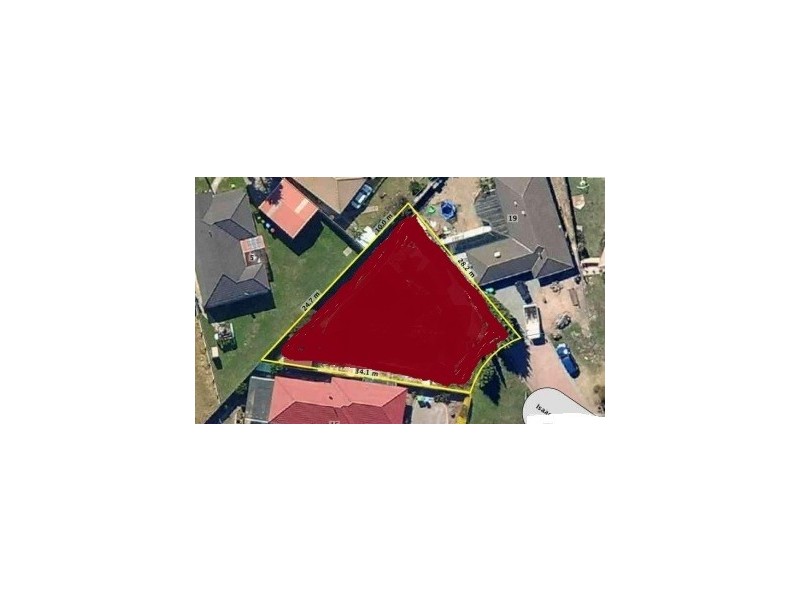 17 Isaac Edey Place, Hampton Park VIC 3976