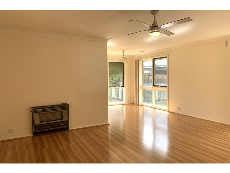 15 Binding Avenue, Cranbourne VIC 3977