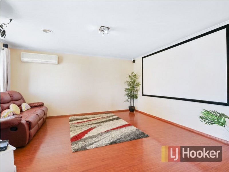 4 Sharpe Court, Berwick VIC 3806