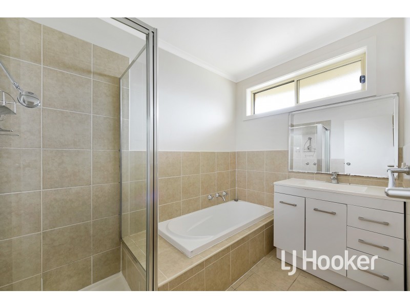 3 Agathea Court, Frankston North VIC 3200