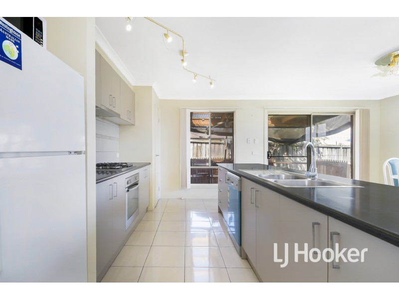 2 Tiarne Crescent, Hampton Park VIC 3976