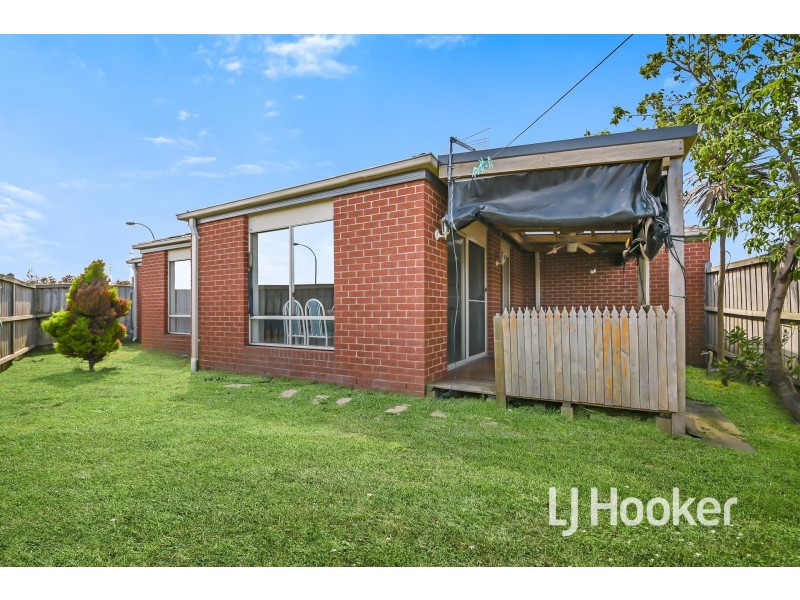 2 Tiarne Crescent, Hampton Park VIC 3976