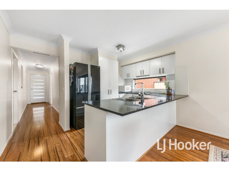 56 Andretti Avenue, Lynbrook VIC 3975