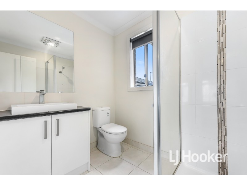 56 Andretti Avenue, Lynbrook VIC 3975