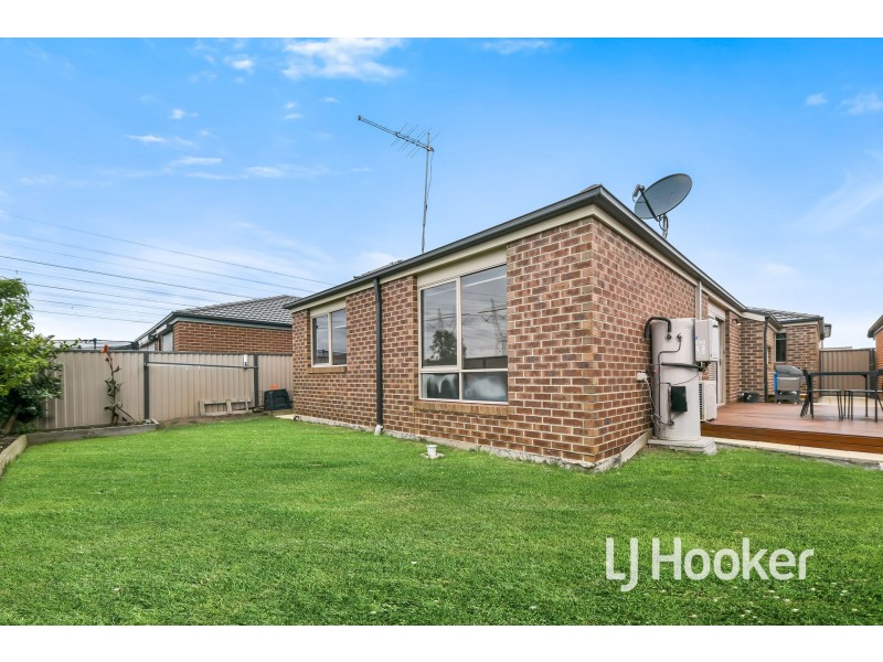 56 Andretti Avenue, Lynbrook VIC 3975