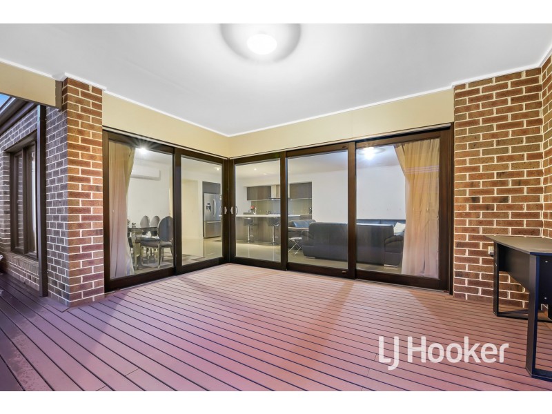 1 Zeus Avenue, Cranbourne West VIC 3977