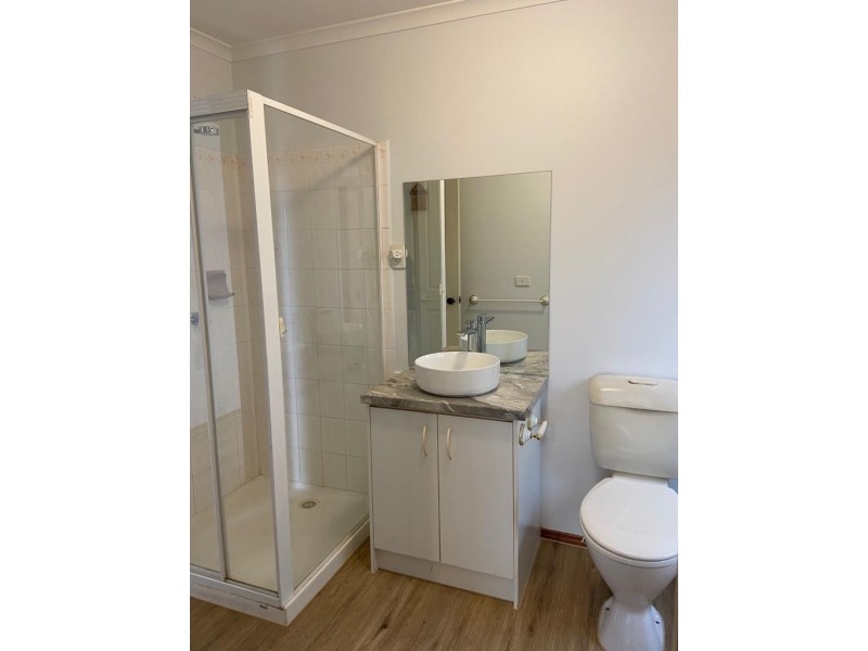 1a Rachel Drive, Cranbourne North VIC 3977