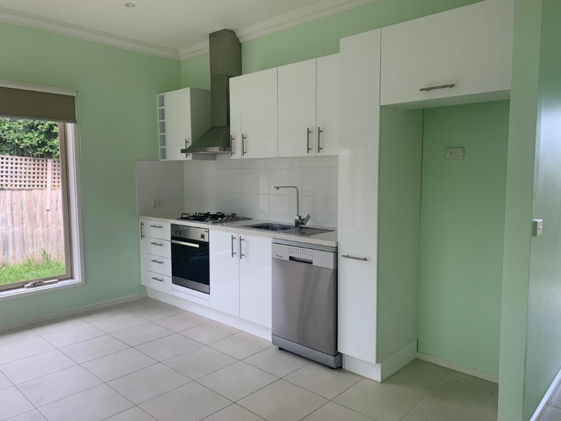 3/42 King George Parade, Dandenong VIC 3175