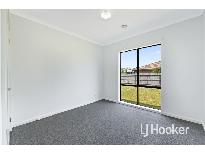 44 Botany Way, Cranbourne East VIC 3977