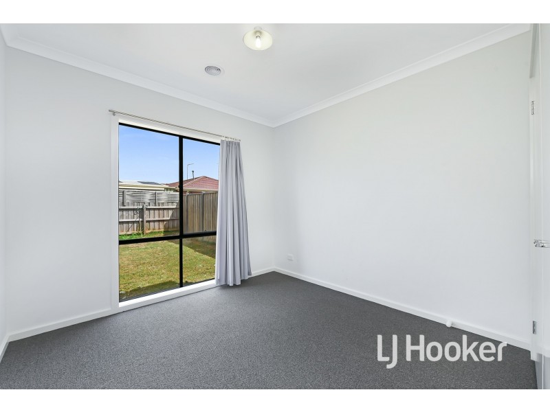 44 Botany Way, Cranbourne East VIC 3977