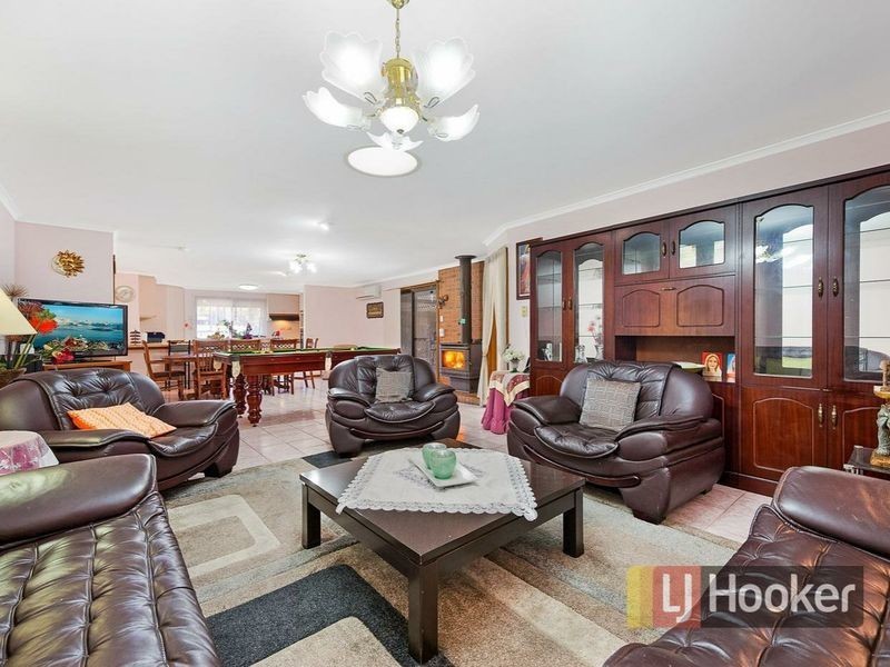 40 Huon Park Road, Cranbourne North VIC 3977