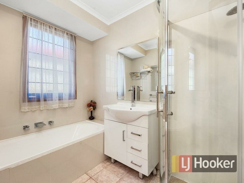 40 Huon Park Road, Cranbourne North VIC 3977