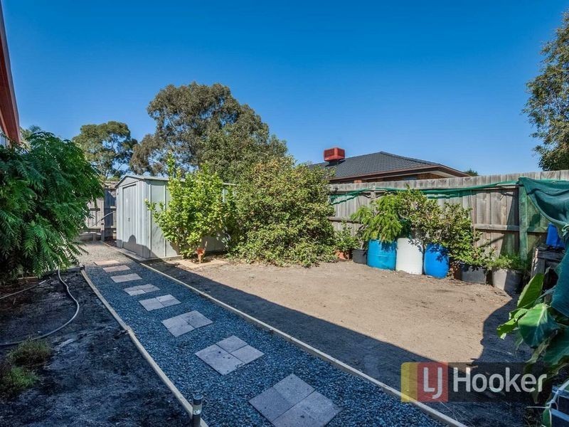 40 Huon Park Road, Cranbourne North VIC 3977