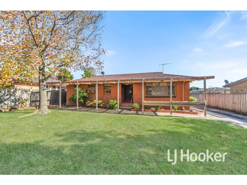 21 Green Valley Crescent, Hampton Park VIC 3976