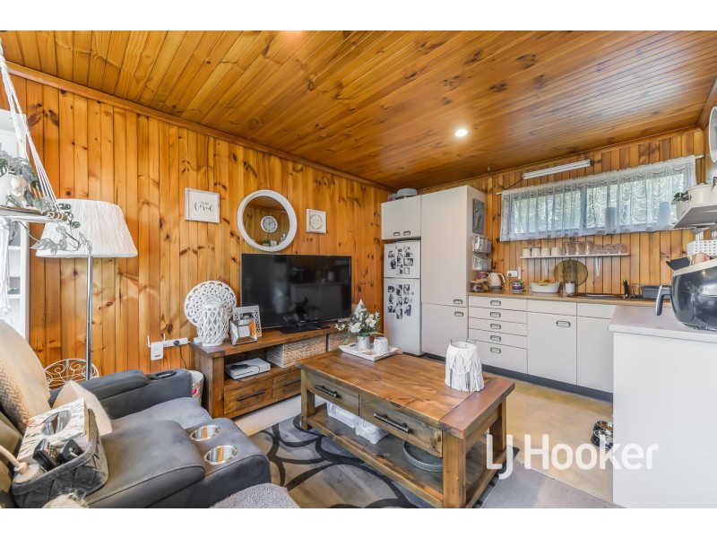 21 Green Valley Crescent, Hampton Park VIC 3976