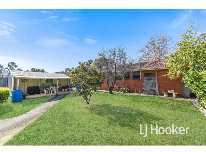 21 Green Valley Crescent, Hampton Park VIC 3976