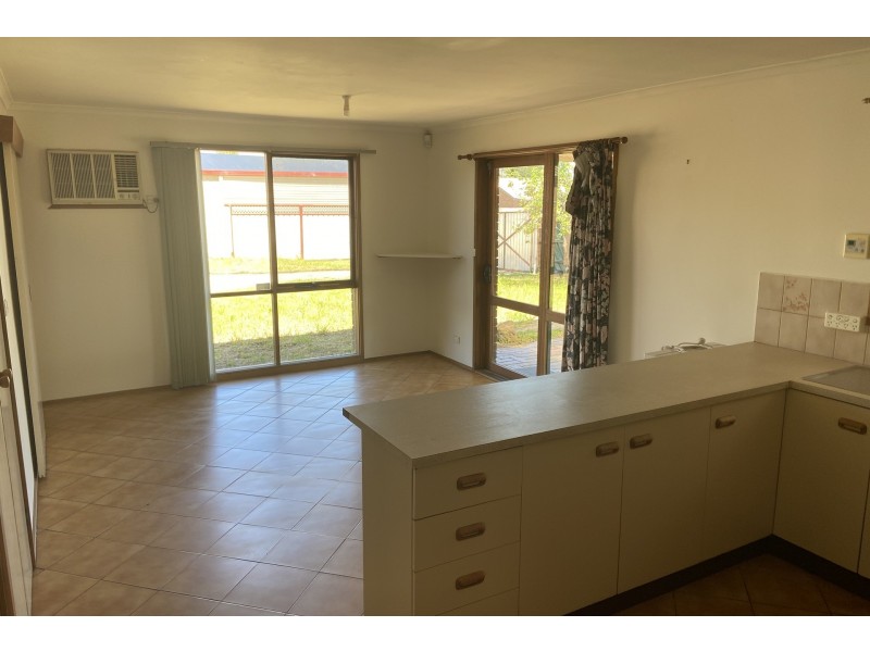 4 Sarah Place, Hampton Park VIC 3976