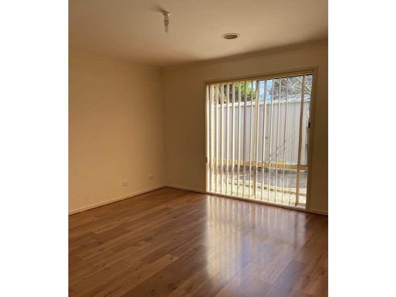 9 Greenlea Grove, Hampton Park VIC 3976