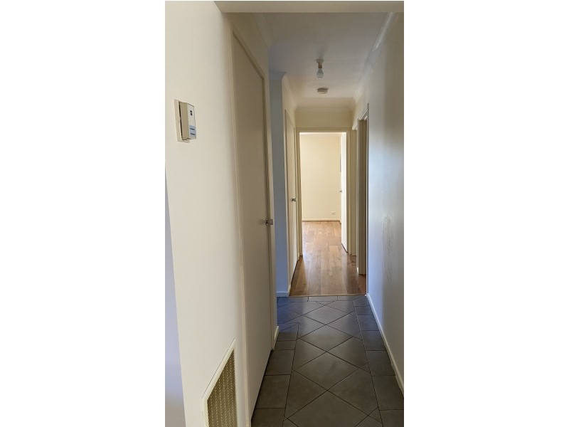 9 Greenlea Grove, Hampton Park VIC 3976