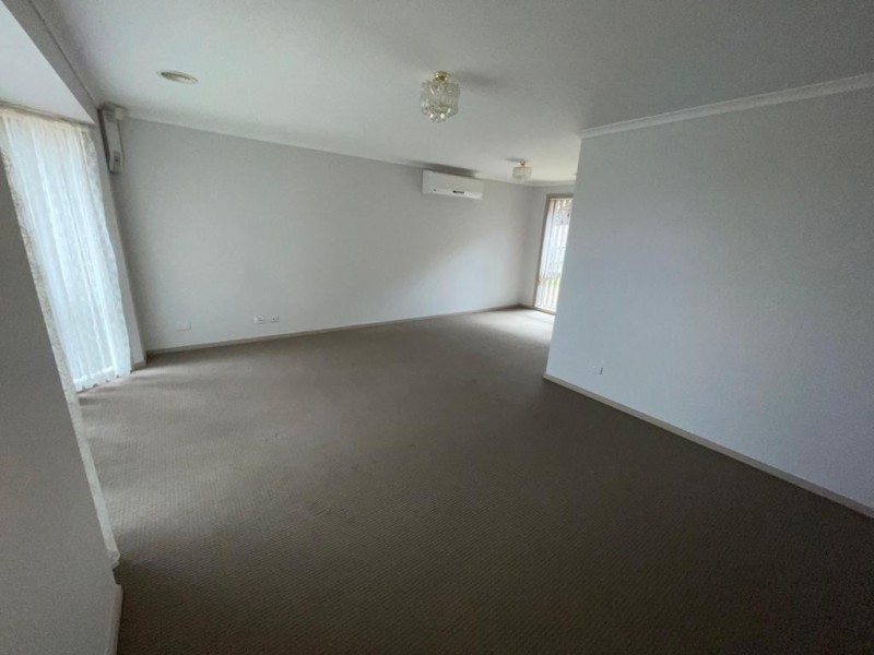 16 Pauline Court, Hallam VIC 3803