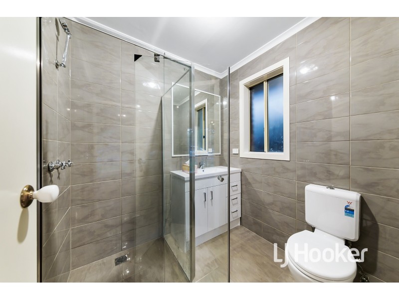 20 Langbourne Drive, Narre Warren South VIC 3805