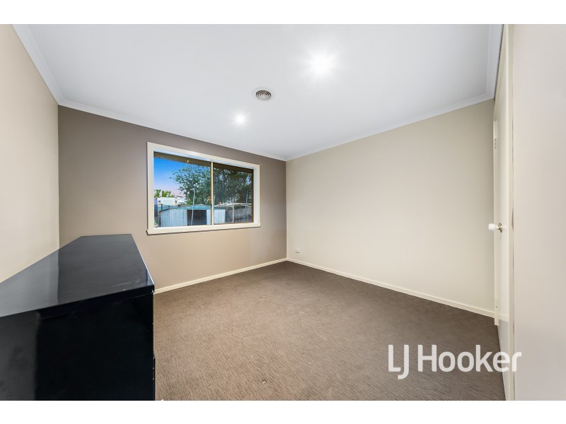 20 Langbourne Drive, Narre Warren South VIC 3805
