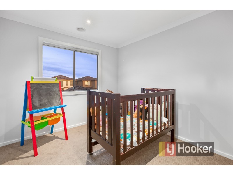 71 Fiorelli Boulevard, Cranbourne East VIC 3977