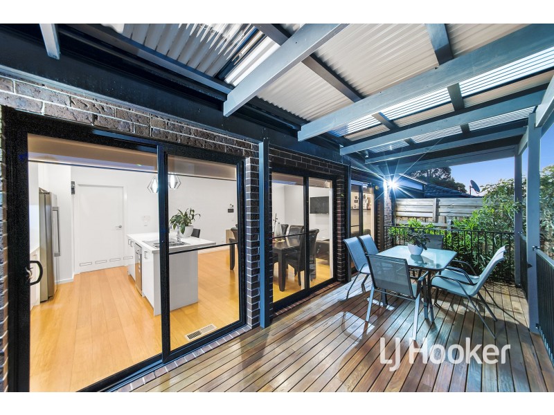 16a Robjant Street, Hampton Park VIC 3976
