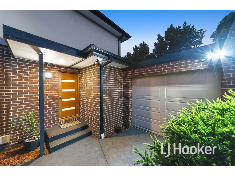 16a Robjant Street, Hampton Park VIC 3976