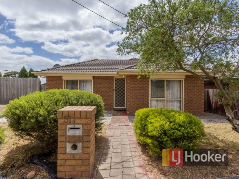 51 Edeys Run, Hampton Park VIC 3976